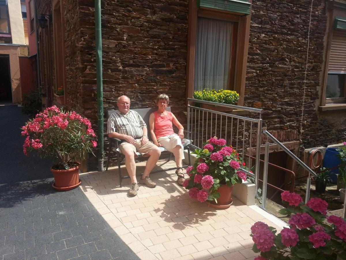 Weinstube Pension Moselbluemchen Zeltingen-Rachtig Eksteriør bilde